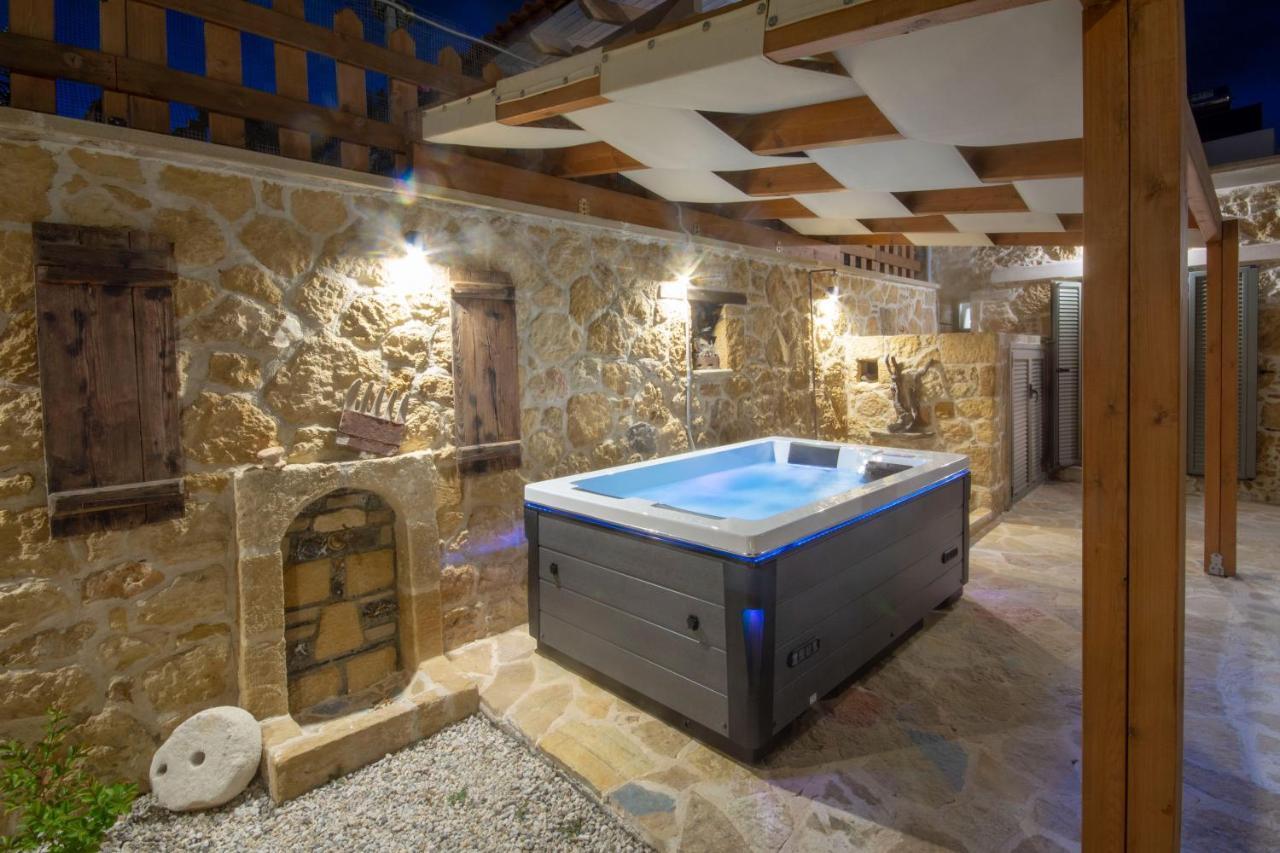 Pamelas House With Jacuzzi Kíssamos Exteriör bild